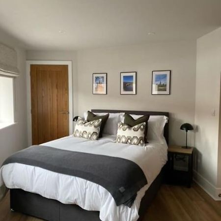 New Modern Studio Apartment Near To City Centre Salisbury Eksteriør billede